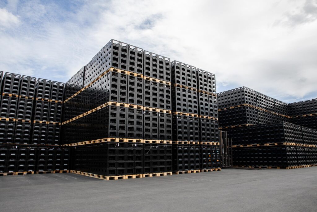 Aufnahme Lagerung von Flaschenkästen bei Delbrouck